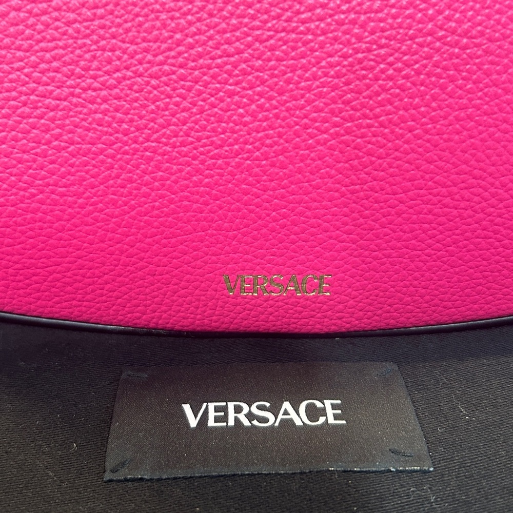 Versace Virtus Hot Pink Leather V-Emblem Shoulder Bag NWT with dust bag - Picture 10 of 10